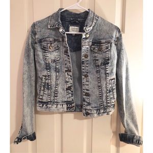 NWOT grunge/90’s denim jacket